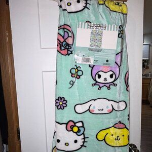 Sanrio Hello Kitty & Friends Plush Blanket - Mint Green - Characters & Flowers -